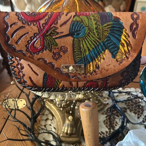 Vintage Hand-Tooled Leather Crossbody Bag w Hummingbird & Musical Note - Picture 9 of 9